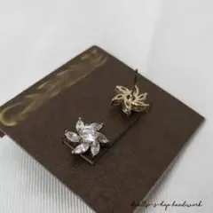 花形ゴールドピアス