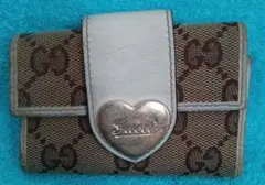 GUCCI GGキャンバス キーケース ハート金具のサムネイル