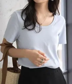 KOBE LETTUCE 深Uネック細リブ半袖Tシャツ mサイズサックスブルーのサムネイル