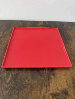 スクエアプレート　四角皿　平皿　赤　レッド　お洒落なお皿　SNS映え