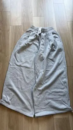 新品タグ付き！Billabong　スウェットパンツのサムネイル