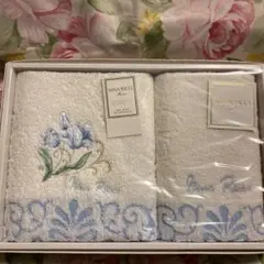 ニナリッチ　フェースタオル　ゲストタオル　新品　値下げ　泉州タオル2枚おまけつき