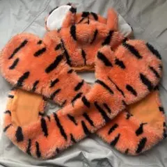 〈東京ディズニーリゾート〉　ティガー　マフラーファンキャップ