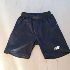 New Balance ブラック ハーフパンツ 150