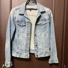 ユニクロ ライトブルー デニムジャケット