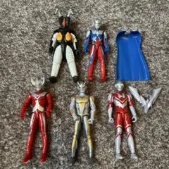 ウルトラマン可動フィギュア5体セット‼️