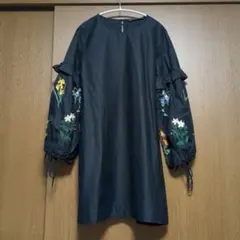 値下げ　ZARA　新品同様　花柄刺繍　ワンピ　チュニック　スカート　カーディガン