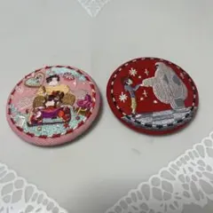 ディズニーキャラクター刺繍ピンバッジ2点セット