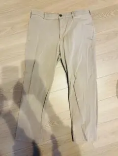 UNIQLO ベージュ チノパン ウエスト76-84cm