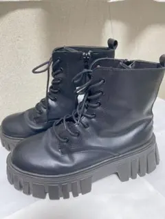 【美品】厚底 レースアップブーツ 編み上げ ブラック ボリュームソール　25cm