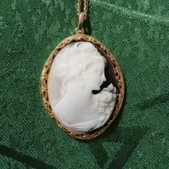カメオ風ネックレス　貴婦人　カメオスタイル　大きめ　ヴィンテージ　　レトロ