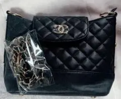 値下げしました‼️CHANEL ブラック キルティングバッグ
