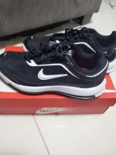 Item thumbnail for item e4e153bd-933d-43fa-b4e7-3d439d1cfb10