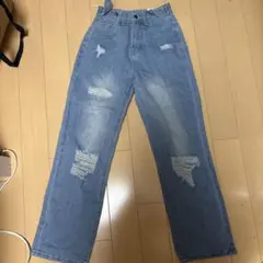 ダメージ加工ライトブルーストレートデニム