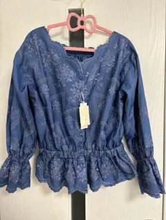 PAGEBOY スカラップ刺繍ボリュームブラウスのサムネイル