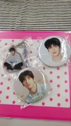 TXT POPUP カプセルトイ キーリング バッジ　スビン