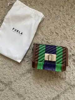 【新品未使用】FURLA 編み込みショルダーバッグ