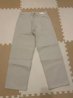 ⭐︎新品未使用⭐︎ UNIQLO ワイドストレートジーンズ 33 (84cm)