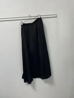 黒 プリーツ ロングスカート