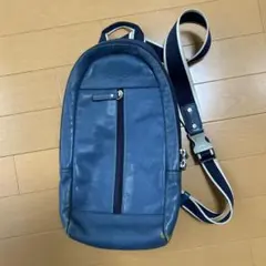 COACH ボディバッグ　ブルー