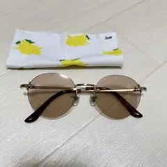 【美品】zoff 高橋愛　ボストン型ライトカラーフレームレスサングラス
