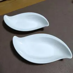 【美品】ホワイト陶器 プレート2枚　ほぼ未使用
