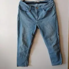 Item thumbnail for item 6dc6cf73-4de9-4d77-a7a5-d65f70d7abb6