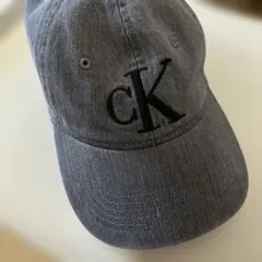 Calvin Klein グレー キャップ