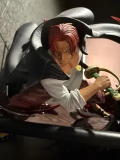ワンピース シャンクス 神避フィギュアのサムネイル