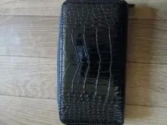 ○ほぼ未使用クロコダイル型押し ラウンドファスナー 長財布 ブラックのサムネイル
