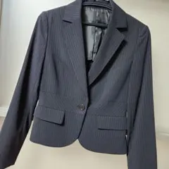 ダークグレー ストライプ テーラードジャケット　9号サイズ