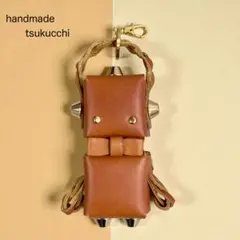 ハンドメイド　本革　キーホルダー　レザークラフト ロボット