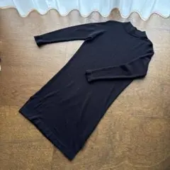 黒色リブ編み長袖　ニットワンピース　ハイネック　クルーネック