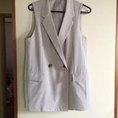 ライトグレー ベスト Mサイズ　ジレ