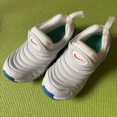 NIKE ナイキ　ダイナモフリー　18センチ