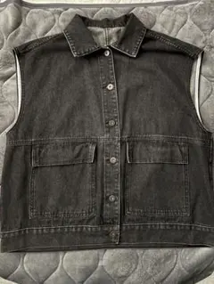 ブラックデニム　ベスト