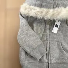 タグ付き　GAP ファー付きフード パーカー グレー　100サイズ