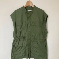 Discoat レディース　ノースリーブベスト オリーブカラー