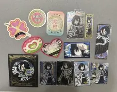 鬼滅の刃　伊黒小芭内　甘露寺蜜璃　シール、カード、缶バッジ　グッズセット