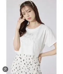 rienda「AKB48千葉恵里さん着用」ラインストーンロゴTシャツのサムネイル