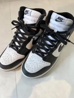 Nikeダンクハイ　パンダ　ハイカットスニーカー ホワイト/ブラック