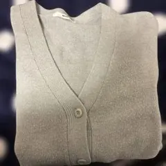 グレー Vネック カーディガン