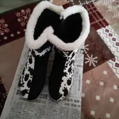 牛柄ファー付きブーツ