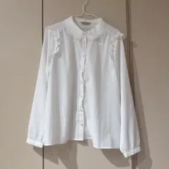 ホワイトフリル襟長袖シャツ