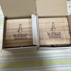 【新品】木箱入り　ピーターラビットマグカップ２個セット