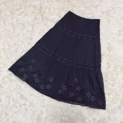 Sybilla 刺繍 ティアードスカート ネイビー M きれいめのサムネイル