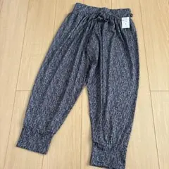 新品未使用　アツギ　ヨガパンツ　サルエルパンツ　Mサイズ　ヨガ　ATSUGIのサムネイル