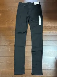 【新品未使用】UNIQLO スキニージーンズ ブラック 28/71cm