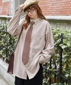 ビッグアソートナンバリング刺繍ボタンダウンシャツ