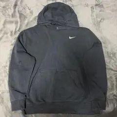う*い様 NIKEワンポイント ロゴパーカー